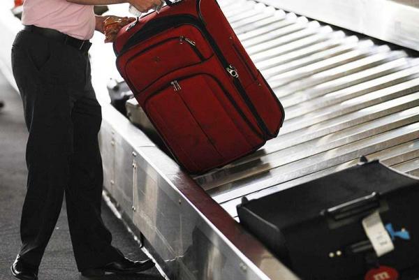 کدام چمدان ها را می توانیم به داخل کابین هواپیما ببریم؟