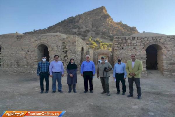 بازدید ارزیاب یونسکو از کاروانسرای چمشک پلدختر بازدید ارزیاب یونسکو از کاروانسرای چمشک پلدختر