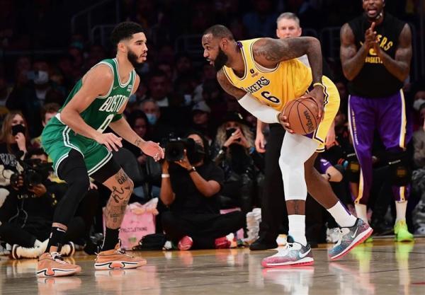 ثبت رکورد جدید جیمز در NBA ثبت رکورد تازه جیمز در NBA
