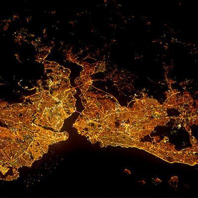 ببینید شهرهای معروف جهان از فضا چه شکلی هستند!