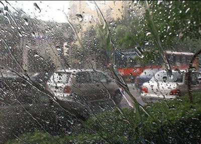 رگبار باران و رعد و برق در 7 استان ، شدت بارش ها در یک استان ، خلیج فارس و دریای عمان تا آخر هفته مواج هستند