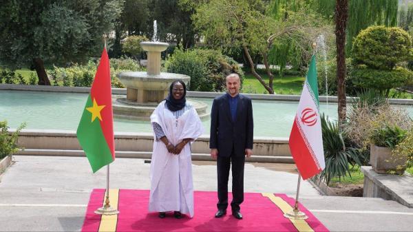 استقبال امیرعبداللهیان از وزیر خارجه بورکینافاسو